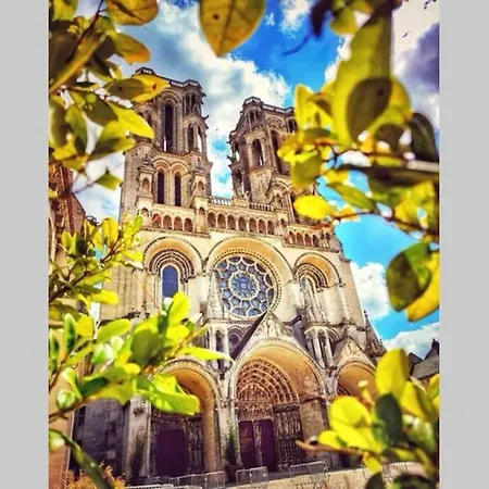 Au Coeur De La Cite Medievale *